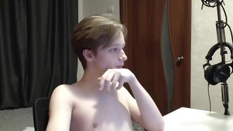 Snapshot of daylilong chatting on February 26, 6:43 pm DayliLong online show from February 26, 6:43 pm