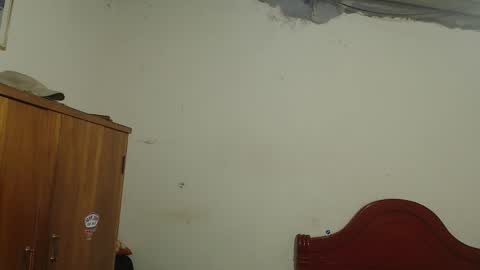 Snapshot of daylon_brown_ chatting on November 10, 10:58 am Dylon online show from November 10, 10:58 am