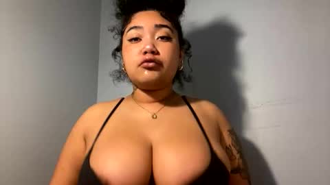 dayqueen1 online show from June 9, 11:11 am