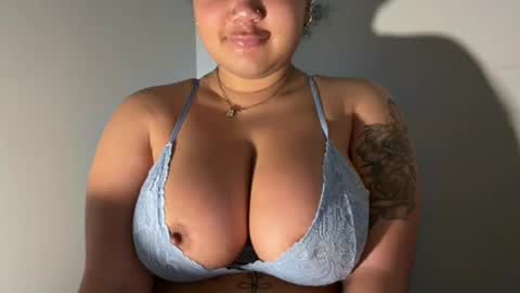 Snapshot of dayqueen1 chatting on July 26, 10:00 am dayqueen1 online show from July 26, 10:00 am