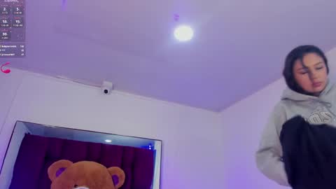 Snapshot of dayra_angels chatting on December 21, 7:24 am DAYRA ANGELS online show from December 21, 7:24 am