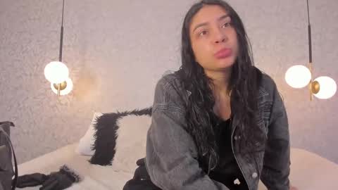 Snapshot of dayra_angels chatting on October 9, 9:13 pm DAYRA ANGELS online show from October 9, 9:13 pm