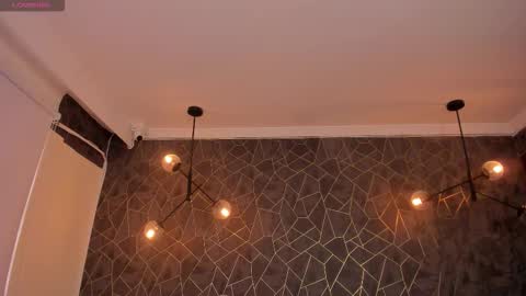 Snapshot of dayra_angels chatting on December 1, 6:57 pm DAYRA ANGELS online show from December 1, 6:57 pm