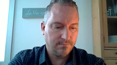 Snapshot of daytrader77 chatting on January 12, 11:37 am daytrader77 online show from January 12, 11:37 am