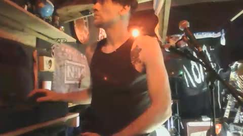 Snapshot of daze592268 chatting on February 23, 11:13 pm daze592268 online show from February 23, 11:13 pm