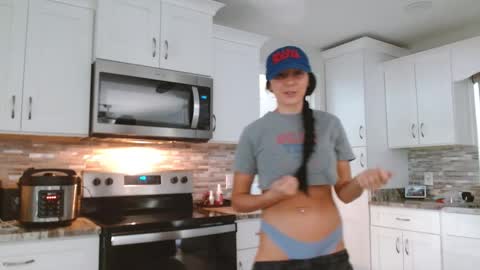 Dazey online show from October 26, 3:07 pm