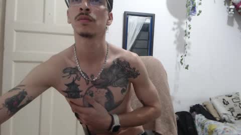 dazzayy online show from April 28, 2:10 am