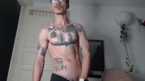 dazzayy online show from April 28, 2:27 am