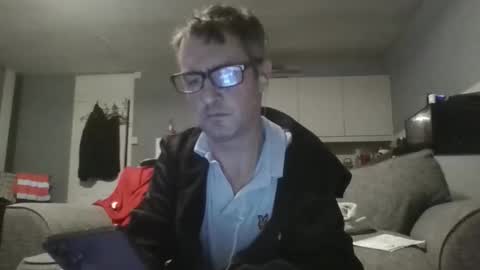 Dazzill online show from December 17, 6:47 pm