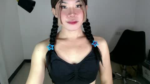 dazzzlingcarol online show from June 28, 9:48 am