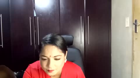 Snapshot of dbnpoizn chatting on January 15, 6:43 am dbnpoizn online show from January 15, 6:43 am