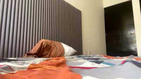 dboyyyyyyyyyy online show from April 3, 5:22 pm