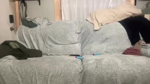 dcwells1992 online show from January 13, 4:18 am