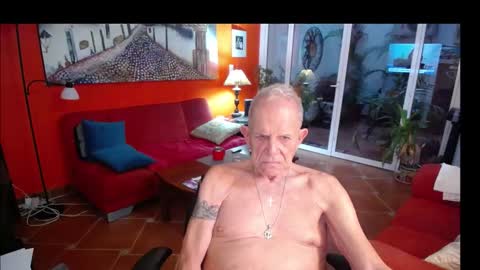Snapshot of ddaldd chatting on November 1, 1:13 pm NOLADon online show from November 1, 1:13 pm