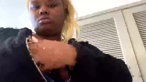 ddebbie536 online show from October 7, 7:00 pm