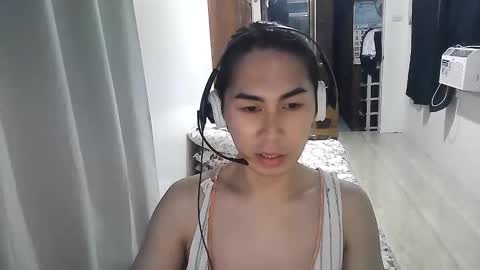 Snapshot of ddemorito10 chatting on June 1, 8:32 pm Targanyen13 online show from June 1, 8:32 pm