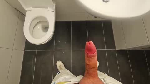 Snapshot of ddstyler2 chatting on March 1, 5:42 am ddstyler2 online show from March 1, 5:42 am