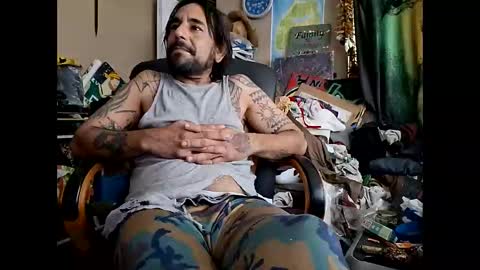 deadbirdink8o8 online show from April 5, 10:18 pm