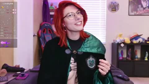 Snapshot of deadratsoup chatting on April 1, 2:58 pm Rat online show from April 1, 2:58 pm