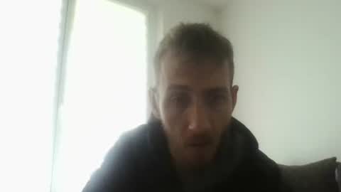 robert online show from May 5, 4:37 pm