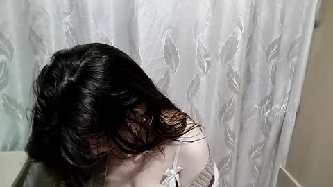 Camille online show from April 6, 4:41 pm