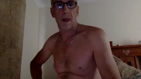 Snapshot of deanofflove2210 chatting on January 22, 2:59 am deanofflove2210 online show from January 22, 2:59 am