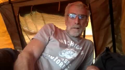 deanofflove221000 online show from May 20, 6:08 am