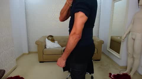 DeanThorn online show from January 13, 11:37 am