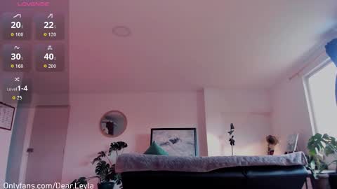 Snapshot of deargrey chatting on January 14, 7:41 pm Leyla Grey online show from January 14, 7:41 pm