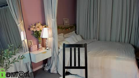 Emily GMT2 Mon 10 AM - 4 PM Wed 10 AM - 4 PM Thu 10 AM - 4 PM Fri 10 AM - 4 PM Sat 10 AM - 4 PM online show from February 13, 5:20 pm