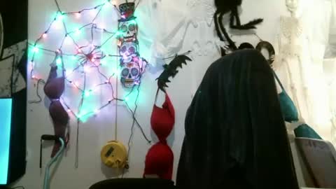 DEBBIE online show from October 8, 10:24 am