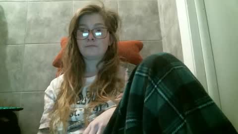 DEBBIE online show from April 8, 4:34 am