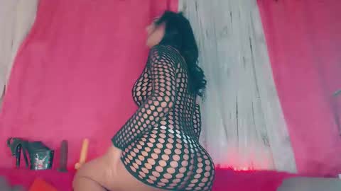 deboragill online show from April 10, 12:05 am