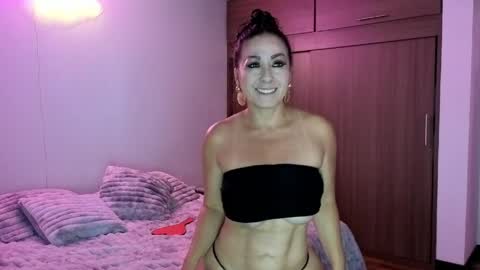 DeboraMom online show from April 1, 12:22 am