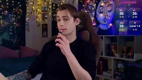 Samuel online show from February 6, 8:01 pm