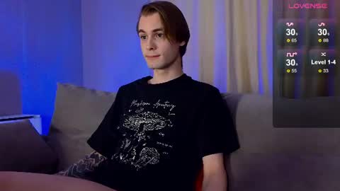 Snapshot of debugmee chatting on June 12, 4:28 pm Samuel online show from June 12, 4:28 pm