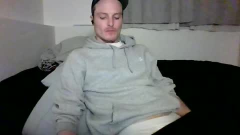Dee4dayz online show from May 8, 3:01 am