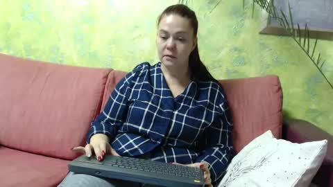 deea1805 online show from December 29, 2:42 pm