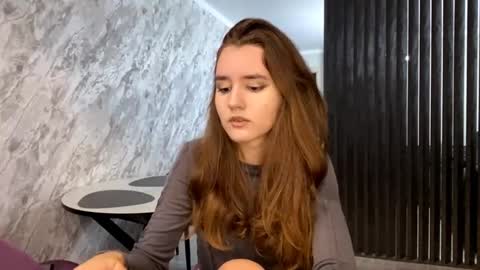 Anna online show from September 9, 3:22 pm