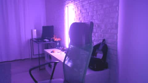 Snapshot of deeannnye chatting on May 16, 7:34 pm Amanda online show from May 16, 7:34 pm
