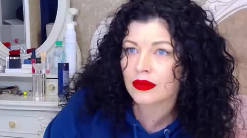 DeenaJay online show from April 4, 5:16 am