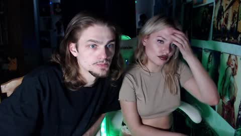 deepholedayss online show from April 11, 10:08 am