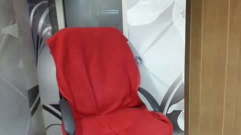 hi guys i m a cute milf i m here for good time and nice people pls be respectfool and enjoy me online show from February 14, 3:14 am