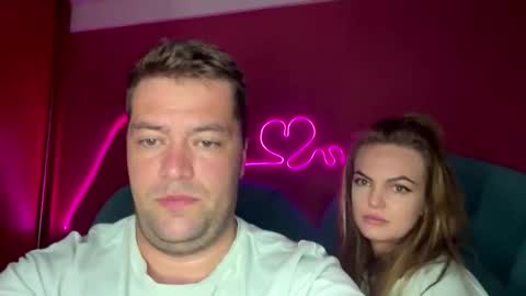 deeplookscouple online show from September 15, 3:12 pm