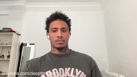 Snapshot of deepthroatfucker_ccs chatting on December 12, 10:45 am deepthroatfucker_ccs online show from December 12, 10:45 am