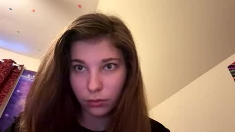 deepthroatqueen33 online show from February 3, 11:48 am