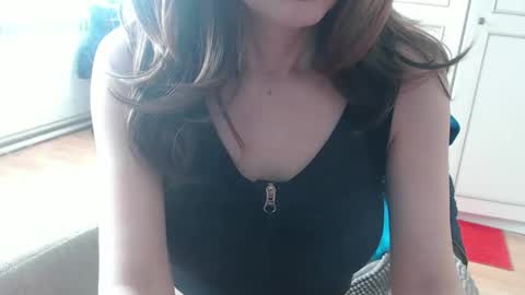 KamiDevi online show from April 16, 1:01 pm