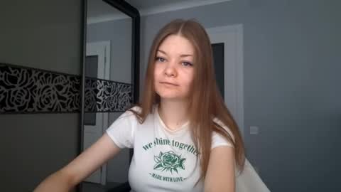 Snapshot of deettabinker chatting on March 2, 7:09 am Camila online show from March 2, 7:09 am