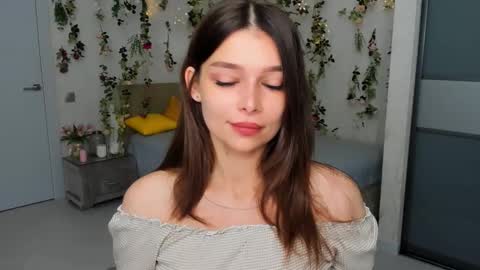 DegreeOfSincerity online show from September 20, 4:13 am