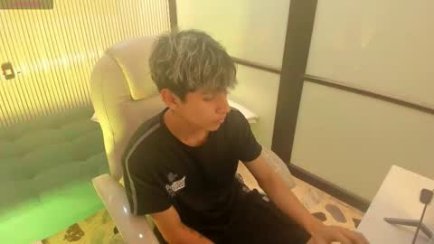 Deilan Wolf  online show from March 2, 4:47 am